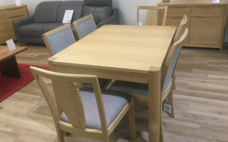 Stockholm Dining Table
& 6 Chairs
Was £3,377 Now £1,649